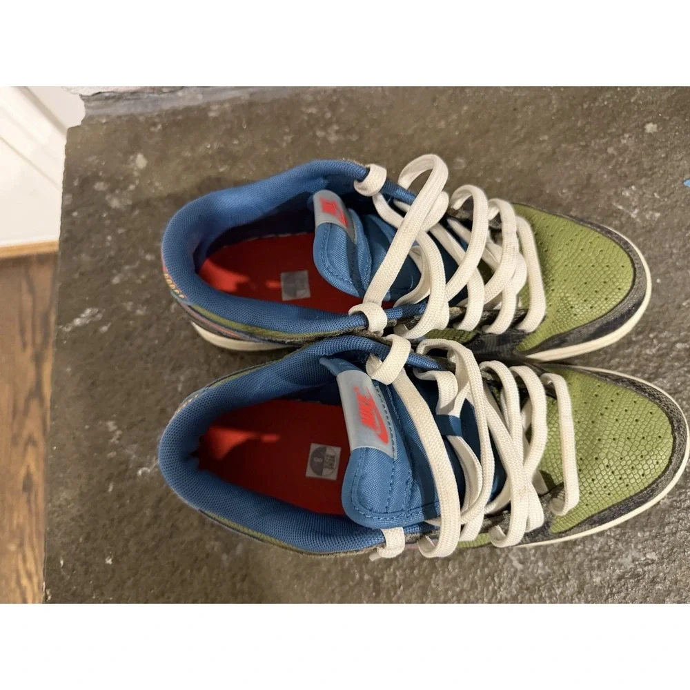 Nike Dunk Low PRM Siempre Familia Men 8 Green Sneaker Preowned DO2160335 No Box - Picture 3 of 6